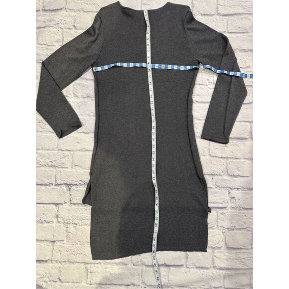 Neiman Marcus Ribbed Knit V-Neck High Low Dress in Charcoal Gray Size Medium - Picture 4 of 4